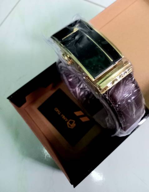 Kiểu dáng và mặt dây đẹp sang trọng..hợp với giá tiền..mn có thể mua tặng cho người thân.Hàng giao nhanh ngoài dự kiến..đóng hộp trong và ngoài rất cẩn thận & đẹp. Cảm ơn Shop Anh Thơ và Tiki