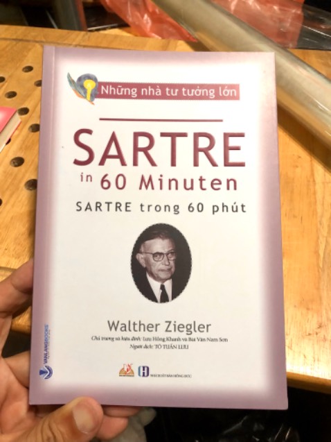 Dĩ nhiên là một người nổi tiếng dễ đọc