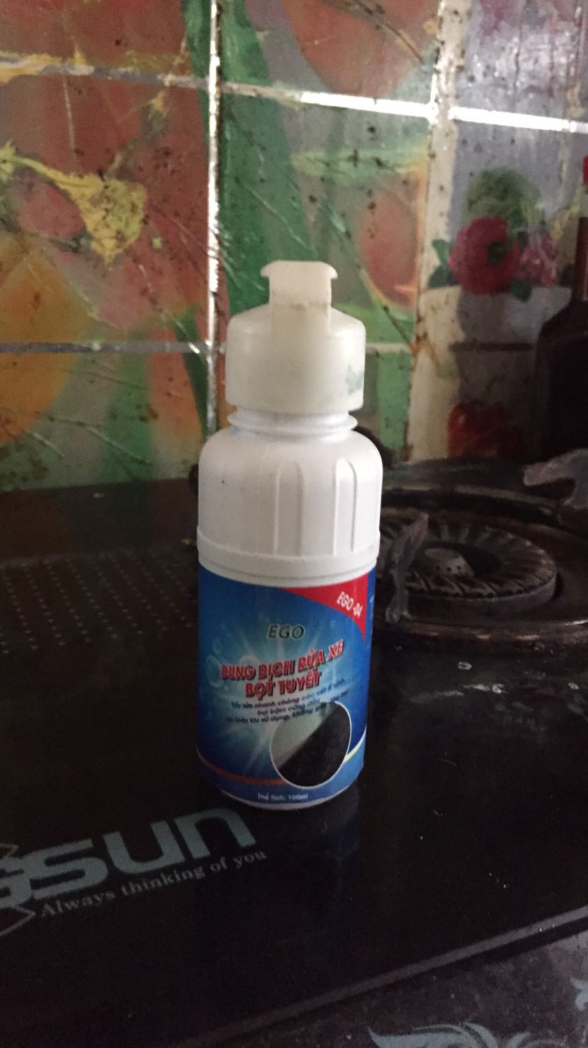 Sao ko đúng hình qc thế Shop  cho vào lọ khác nên tung toé ra ngoài  . Thất vọng 1*