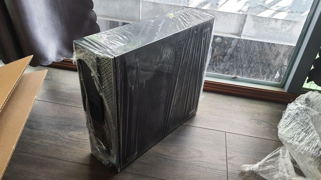 nhận hàng hơi lâu 1 xíu do mùa dịch. 9020 mà nhận là 3020 nhưng không sao. giống nhau cả. hehe. đóng gói cẩn thận, đúng cấu hình. 5* cho shop