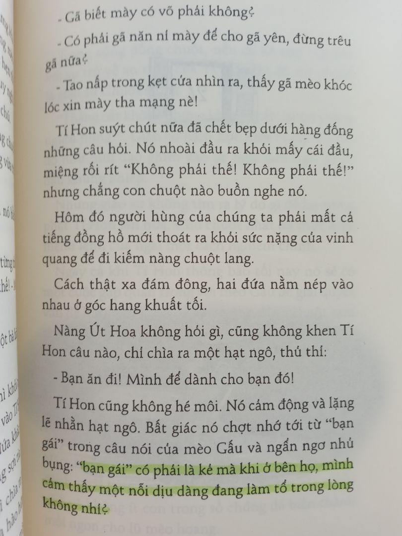 -không phải bàn về thời gian giao hàng nữa,giao nhanh cực kỳ 🥰
- sách dc bọc khá cẩn thận,không quá kĩ nhưng cx đủ để không bị sách trầy xước 
- nội dung sách thì suất sắc thật sự, có nhiều câu khá tâm đắc.. -không phải bàn về thời gian giao hàng nữa,giao nhanh cực kỳ 🥰
- sách dc bọc khá cẩn thận,không quá kĩ nhưng cx đủ để không bị sách trầy xước 
- nội dung sách thì suất sắc thật sự, có nhiều câu khá tâm đắc..