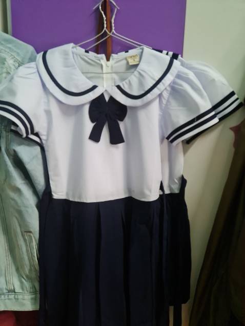 Đúng mô tả, tay áo quá to