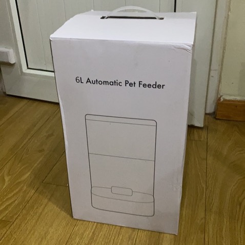 Máy dễ dùng, đẹp , rất tiện mình không phải dậy sớm để cho bé miu ăn mà bé vẫn k  sợ đói nửa! Like