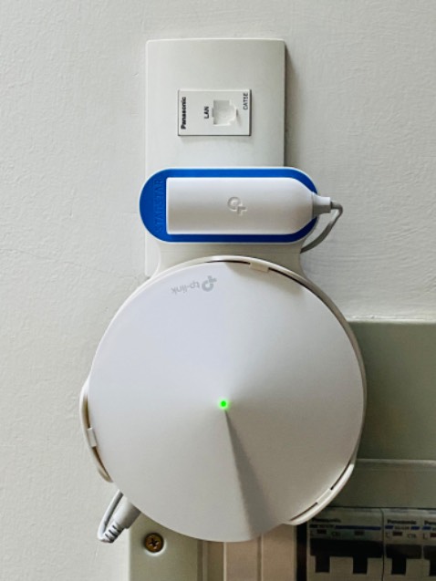 Đang dùng 3 cục. Nhỏ gọn, dễ nhìn, cài đặt rất dễ dàng, wifi xuyên tường từng phòng ok, xuyên tầng thì kém. Vấn đề là muốn mua thêm 1 cái Deco x50 hay Deco x20 để làm bộ phát chính thì trong gian hàng TP-Link ko thấy bán lẻ. Đề nghị nên bán lẻ các sản phẩm trên như bán con M5 này! Đang dùng 3 cục. Nhỏ gọn, dễ nhìn, cài đặt rất dễ dàng, wifi xuyên tường từng phòng ok, xuyên tầng thì kém. Vấn đề là muốn mua thêm 1 cái Deco x50 hay Deco x20 để làm bộ phát chính thì trong gian hàng TP-Link ko thấy bán lẻ. Đề nghị nên bán lẻ các sản phẩm trên như bán con M5 này!