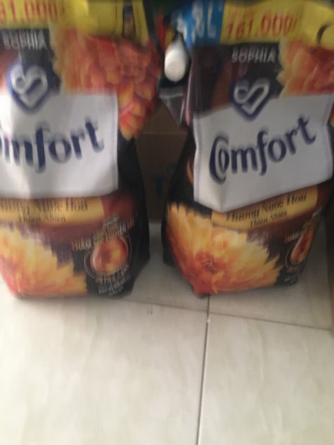 Thơm đễ chịu , giao hàng nhanh lắm nha mọi người, shop giao đủ bao gồm quà tặng .