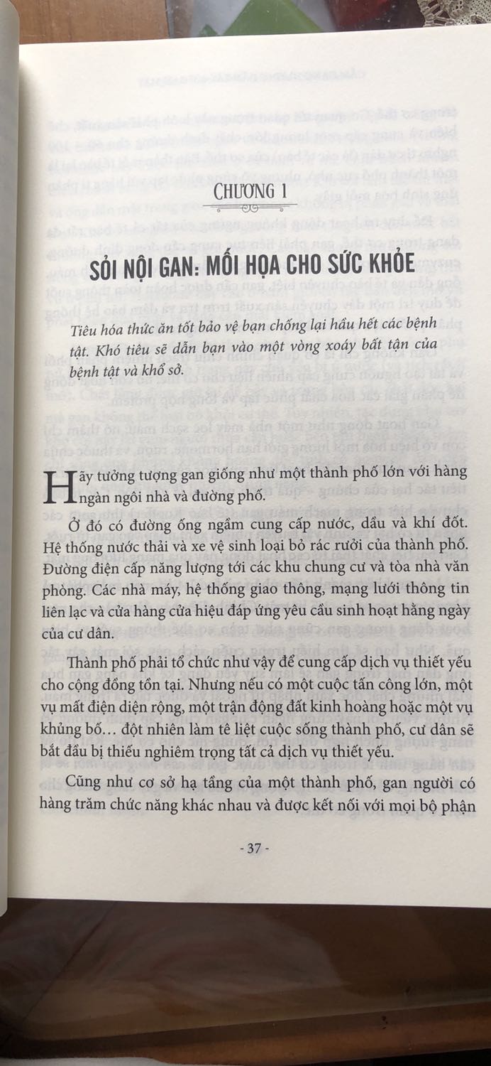 Sách được đóng gói cẩn thận, giao hàng nhanh. Nội dung thì cực kỳ bổ ích.