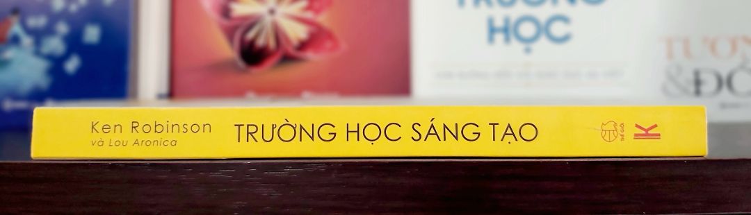 Cuốn sách này là tác phẩm quan trọng đúc kết kinh nghiệm giáo dục hơn 40 năm của Ken Robinson. Qua đây, ông muốn nói rằng giáo dục cần giống như chăm sóc một khu vườn có nhiều loại cây, cần phải có đủ điều kiện tốt cho mọi loại cây và cho miếng đất tốt, để chúng phát triển. Đây chính là nền giáo dục sáng tạo, nhân bản, và phù hợp với thế hệ trẻ và tương lai của đất nước. Cảm ơn Khải Minh Book (khaiminhbook.vn) và đối tác liên kết là cầu nối giữa tác giả và bạn đọc.
Mình luôn ủng hộ Tiki, chất lượng dịch vụ tốt và thân thiện với KH.