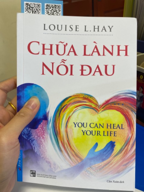 Cuốn sách góp phần thay đổi suy nghĩ, cách sống của 1 ng bạn của mình, nên mình mua thử. Khá hay, chưa đọc hết nên chưa có kết quả rõ ràng. Nhưng hy vọng bản thân sẽ có những thay đổi tích cực. Ah, ghét màu xanh của chữ. Nó khó đọc và bị loá hơn chữ đen