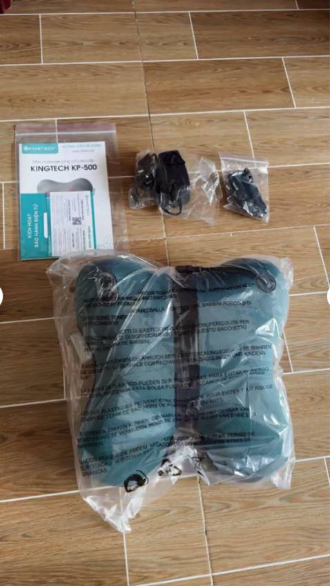 Phê chữ ê kéo dài mn ơi! Sản phẩm chất lượng cao, dùng siêu thích luôn, dùng massage lưng dưới và cổ vai gáy nó đã gì đâu !!! Shop giao hàng nhanh chóng! Nói chung là rất hài lòng, đã mua của shop nhiều lần rồi và vẫn tiếp tục ủng hộ shop.