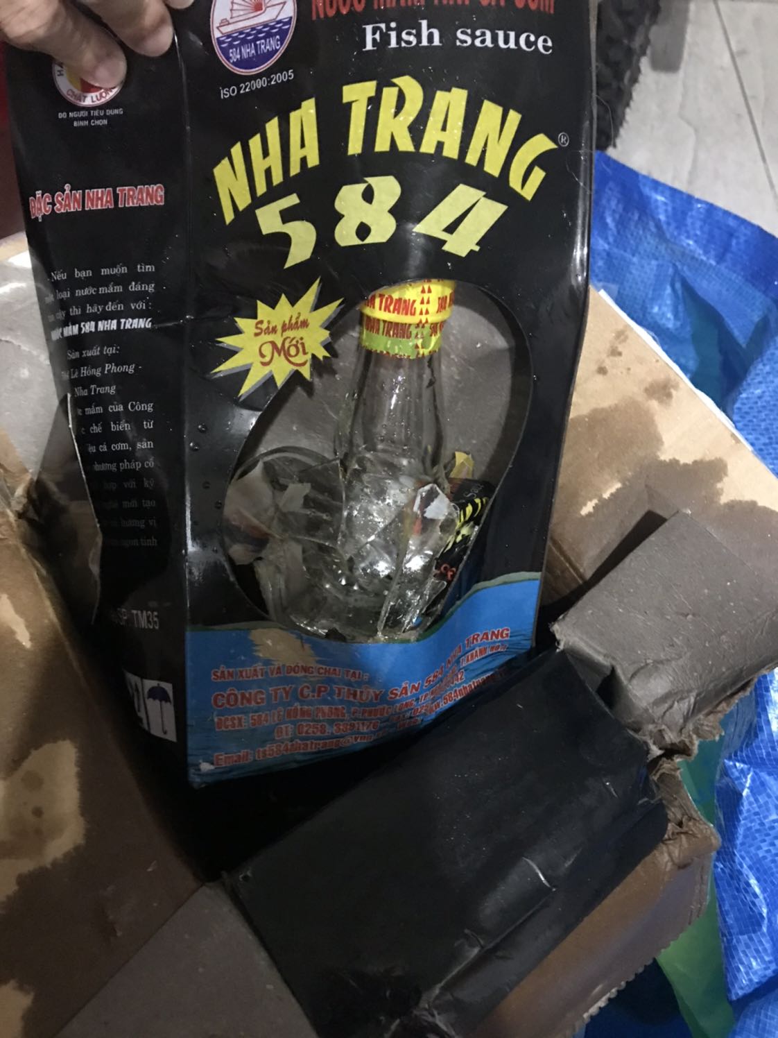 Nước mắm chai thuỷ tinh bể tan tành!
Quá tệ, hôi kinh khủng Nước mắm chai thuỷ tinh bể tan tành!
Quá tệ, hôi kinh khủng