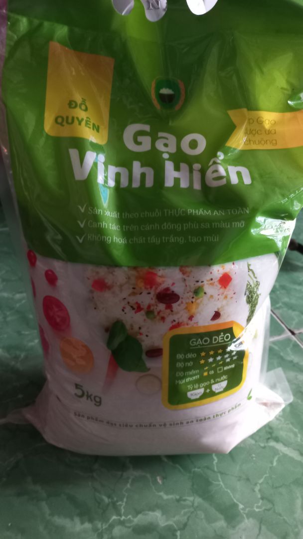 Gạo giống mô tả, dẻo vừa phải, hơi thơm nhẹ, canh mua lúc khuyến mãi nên giá chấp nhận được Gạo giống mô tả, dẻo vừa phải, hơi thơm nhẹ, canh mua lúc khuyến mãi nên giá chấp nhận được