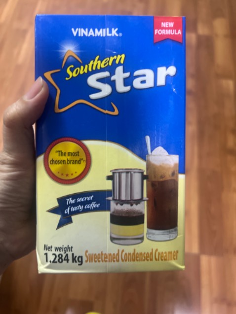 Chương trình KM quá tốt, Tiki giao hàng siêu nhanh. Sữa ngon, thơm , pha cà phê ngon.