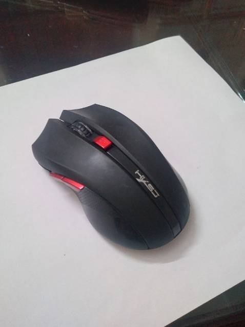 Chuột dùng rất tốn pin, tầm 1 tháng rưỡi cho 2 quả pin AAA. Đã 2 lần gặp lỗi phải bảo hành rất mất thời gian. Lần 1 chuột hỏng con lăn, đổi mới. Lần 2 bị chập chờn, lúc lên lúc không. Nên mua sản phẩm có tính ổn định hơn. Điểm cộng cho sự nhiệt tình của shop.