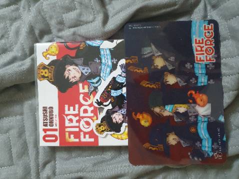 Truyện đẹp, giấy siêu đẹp luôn, sờ thích mê.
Nội dung khá ổn, mở đầu vòng rối rắm như nhiều truyện bây giờ.