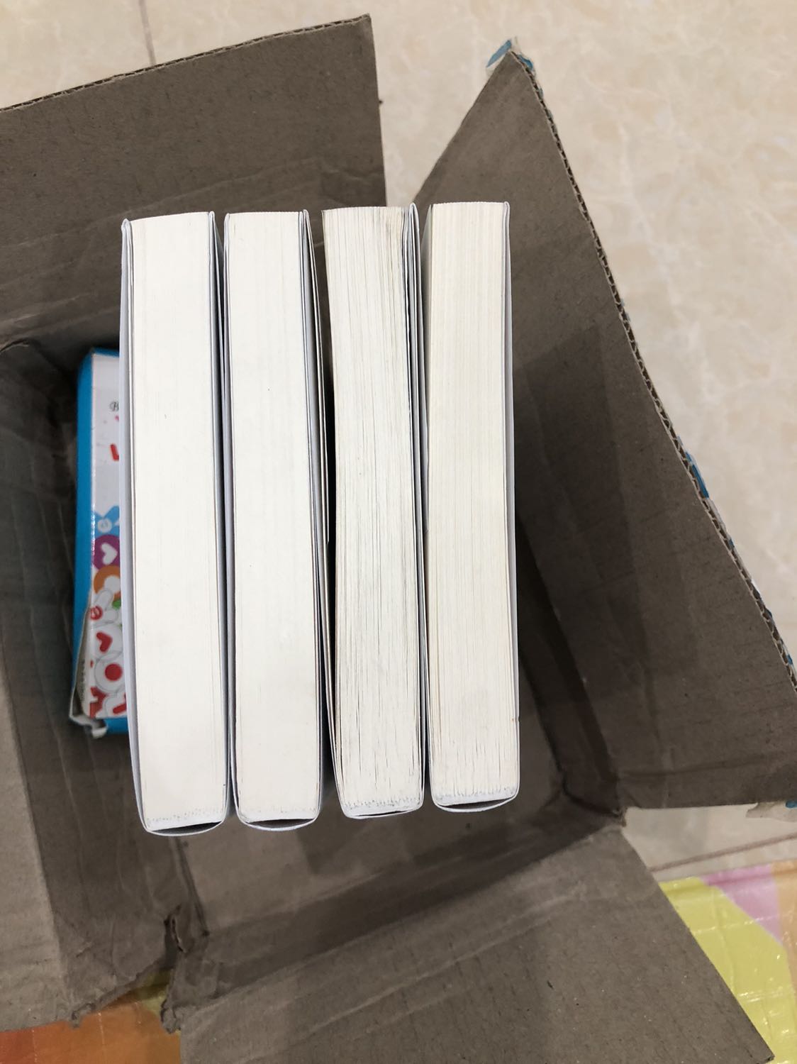 Sách hay, giấy đẹp. Ủng hộ shop????