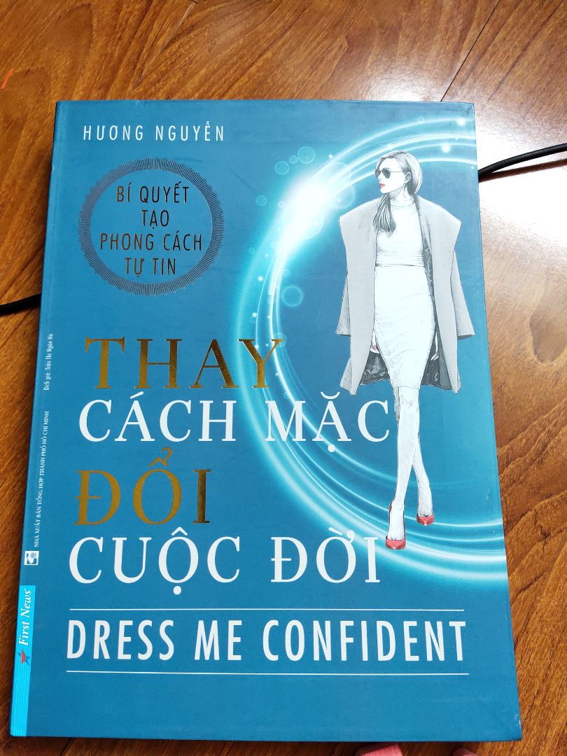 dự kiến thứ 6 giao mà t5 đã nhận đc hàng. sách nhìn đẹp, giấy đẹp in đẹp. chưa đọc chi tiết nên chưa rõ nội dung sẽ phù hợp với những đối tượng ntn. hi vọng sẽ có hữu ích