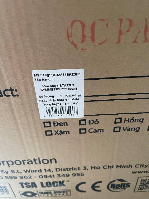 Giao đúng sản phẩm và đúng hẹn. Vali nhỏ nhắn xinh xắn, và chắc chắn nữa. Giá cũng đang hạt dẻ nên rất ưng.