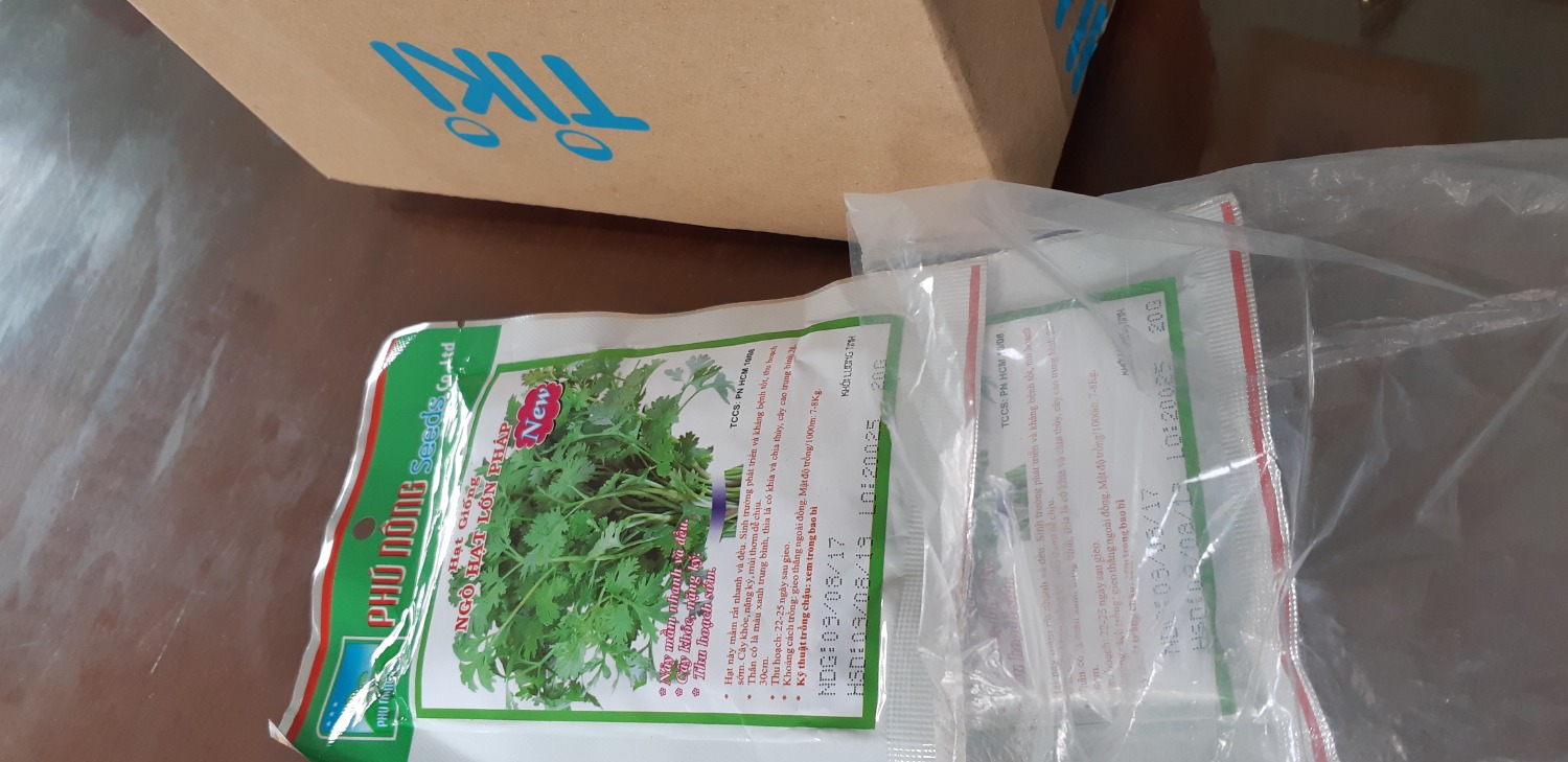 Hàng nhà cung cấp giao đã hết hạn sử dụng từ lâu. Tiki nên có ý kiến với nhà cung cấp này.