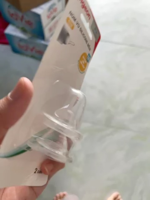 Chất liệu dày dặn. Độ đàn hồi và chịu nhiệt cao. Giá rẻ nhưng dùng vẫn rất ổn Chất liệu dày dặn. Độ đàn hồi và chịu nhiệt cao. Giá rẻ nhưng dùng vẫn rất ổn