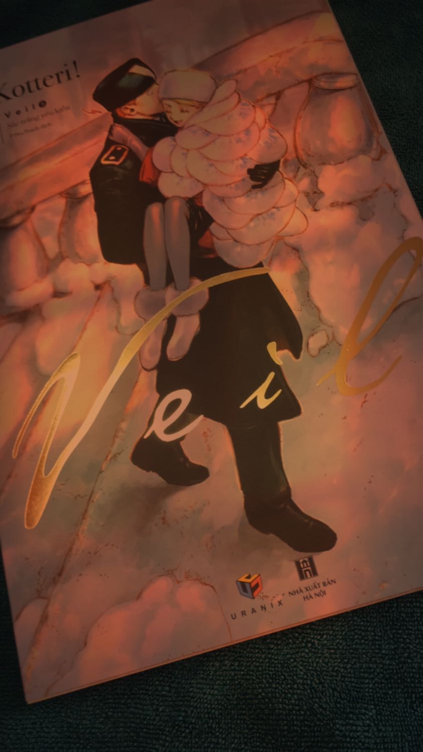 Khá thích bộ này từ ánh mắt đầu tiên nhưng đúng lúc hết tiên nên giờ mới mua. Tập này trang 96 có lớp mực nhìn xót thực sự luôn ấy 🥲💔