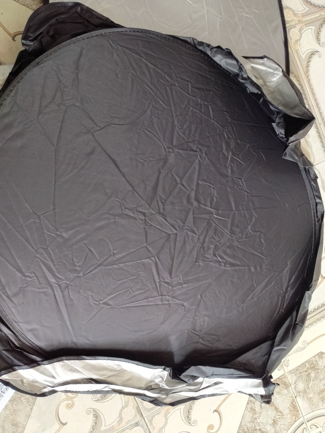 nhận được hàng rồi rất ưng ý, đường chỉ chắc chắn. có đầy đủ tấm che các kính, vừa in xe luôn, có miếng hút nên rất chắc chắn. có cả lời cảm ơn đi kèm nữa chứ. tiki giao hàng nhanh, sẽ ủng hộ nhiều