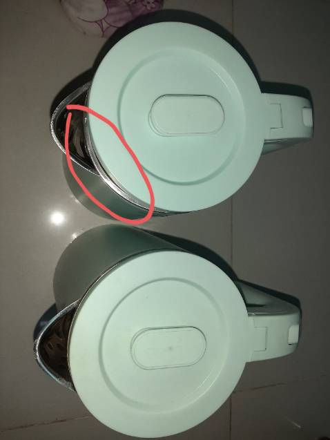 Đã mua 1 lần gòy xài rất okela lun , h mua lại lần 2 mà sp xấu quá , nắp và vành ấm ko khớp vs nhau , inox mỏng , chưa nấu nên hok bik ntn . Thật sự mua lần đầu rất thích mà h mua lần 2 tệ quá mong shop xem lại giải quyết như nào 😔😔😔