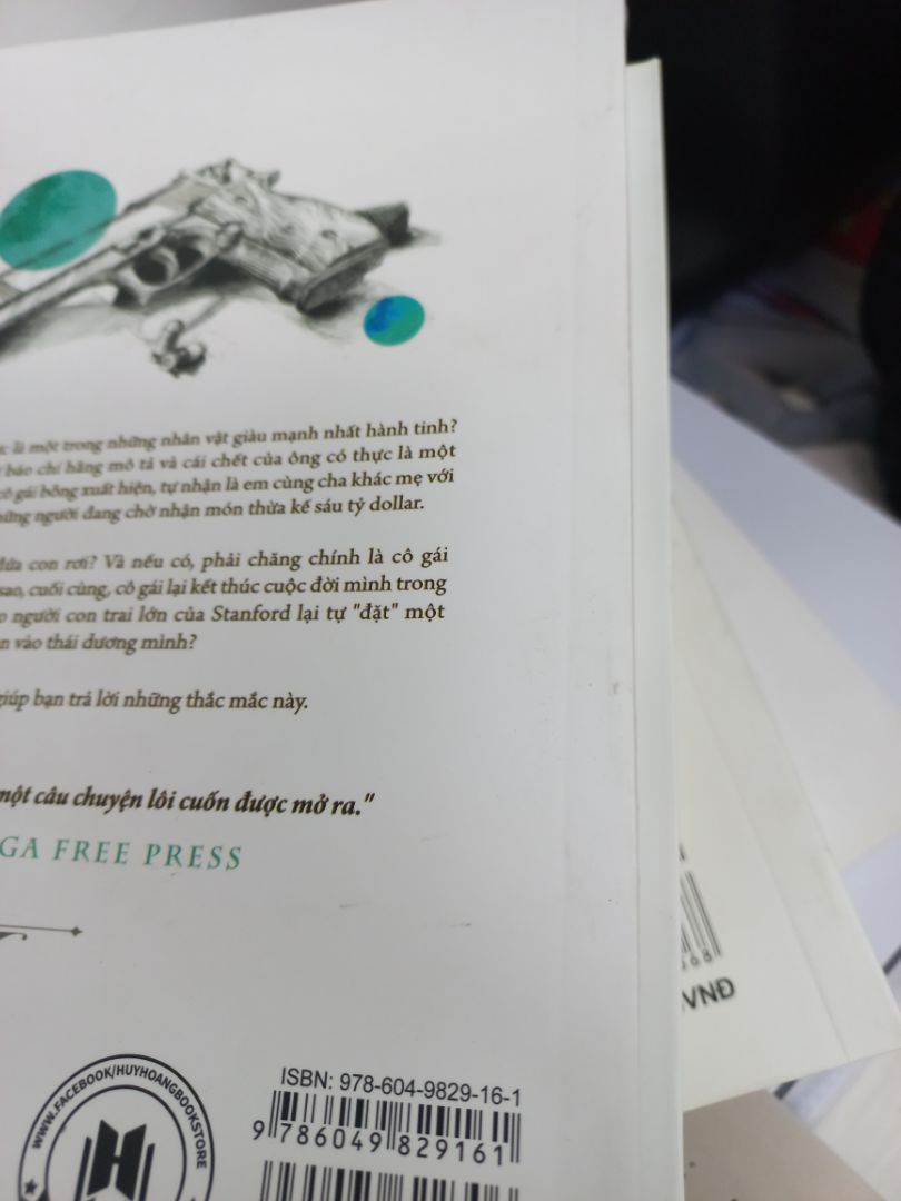 Sách giao bìa vàng. thất vọng