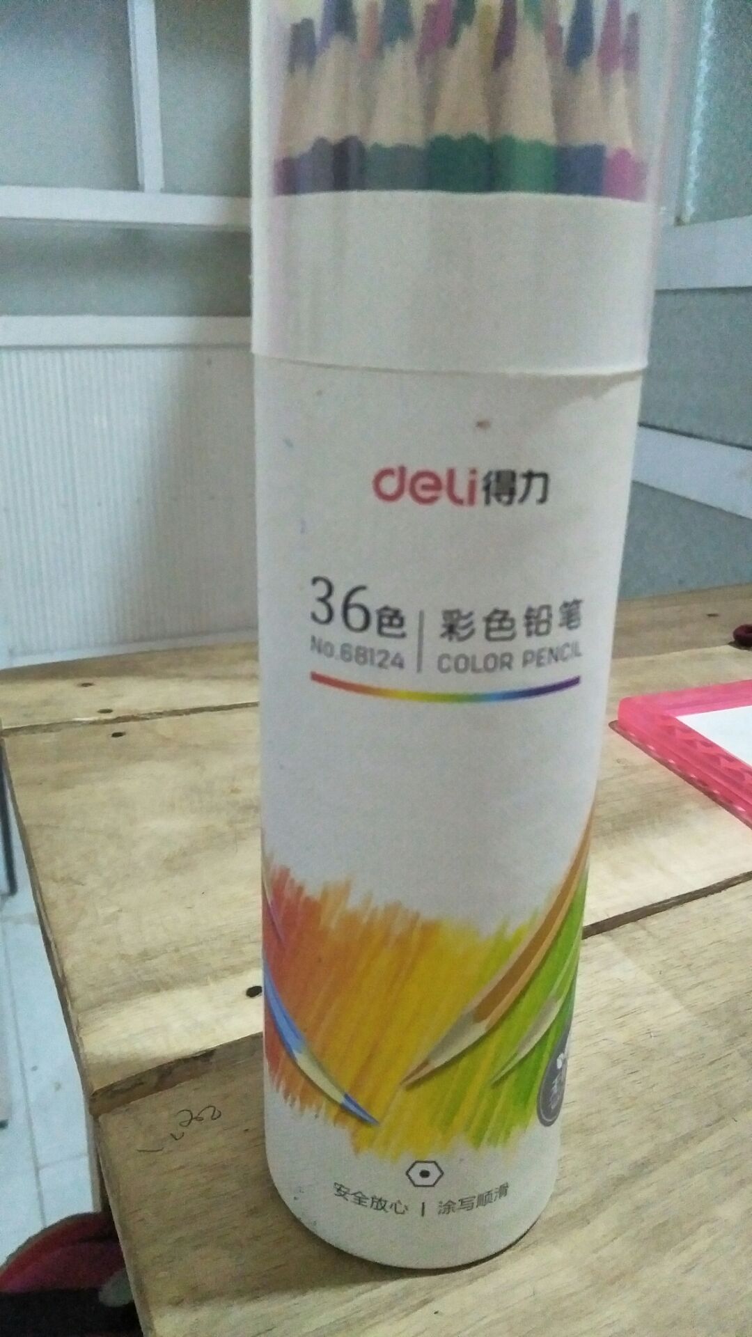 bút lên màu đẹp, giai hàng nhanh, giao đúng hàng, shipper thân thiện, rất thích shop n n n n n n n n n.n n n n n n n