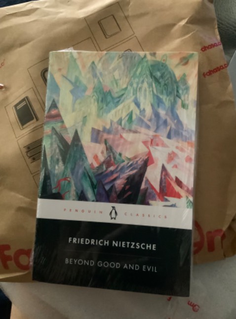 Sách mới, bọc co, gói hàng và giao nhanh. Dịch vụ sách của FAHASA mình thấy đạt chuẩn, thao tác lẹ.