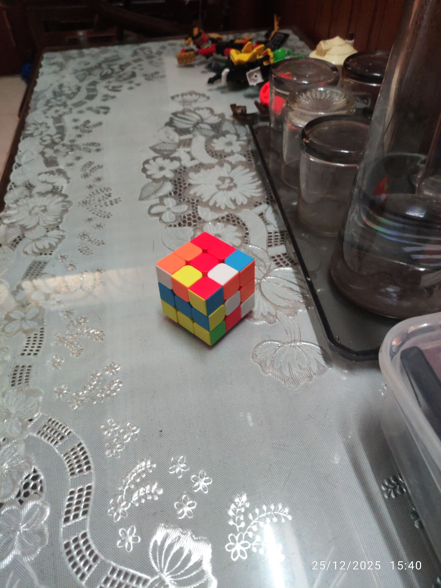 Quay thấy nhẹ nhàng khả năng không bị bay màu như loại giá rẻ có nam châm ở những viên ở giữa. Giá cao nhưng hy vọng sẽ dùng bền