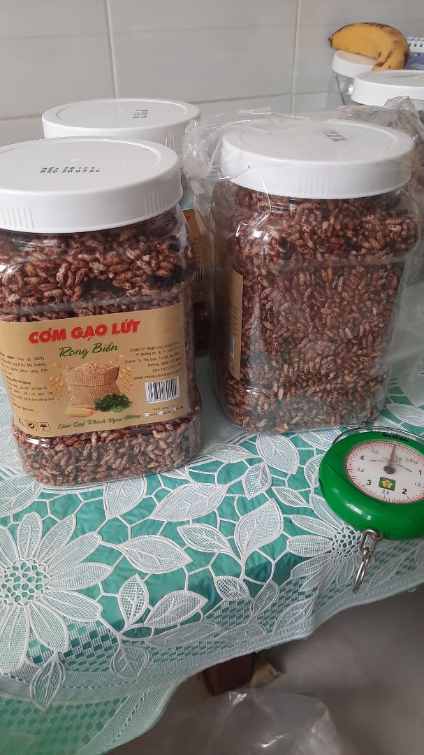 giá  hợp lý,  đã  ăn thử  nhiều loại rồi  ,nhưng loại  này  có vị ngọt của đường  nhẹ  cảm giác  hơi  bị  ngán do ngọt. 
còn  lại  ổn  cả