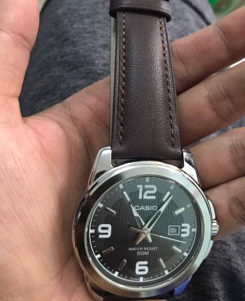 Dây đẹp, giao đúng kích cỡ, có tặng chốt và dụng cụ mở dây khá tiện lợi, nên mua