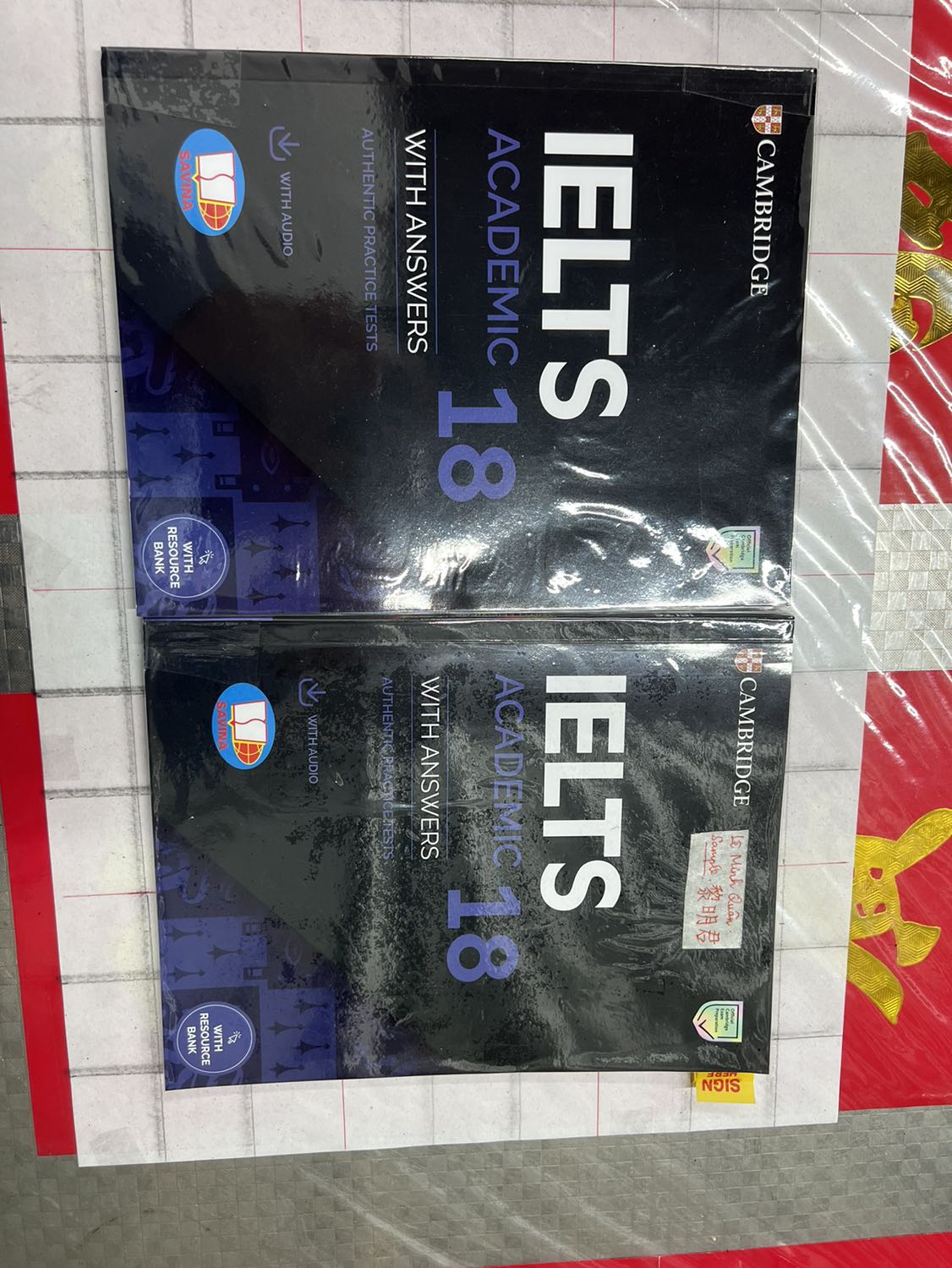 Sách chính hãng, chất lượng tốt, có code để download resources.