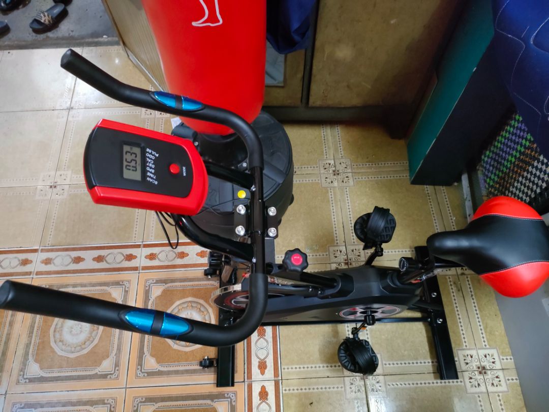 lắp ráp xong thấy khá chắc chắn, nhỏ gọn không chiếm nhiều diện tích.