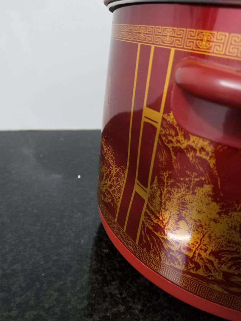 đóng gói khá cẩn thận nhưng vẫn bị méo vỏ cả 2 chiếc. chất lượng thì chưa ***. mới đun thử nước thấy ok. nhưng có hiện tượng có mùi nhựa khét nhẹ. có thể là do mới nên có mùi đó.