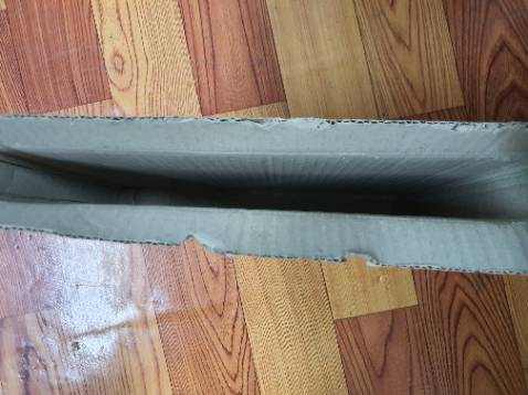 Hàng giao không đủ phụ kiện thì làm sao mà treo kệ lên đc