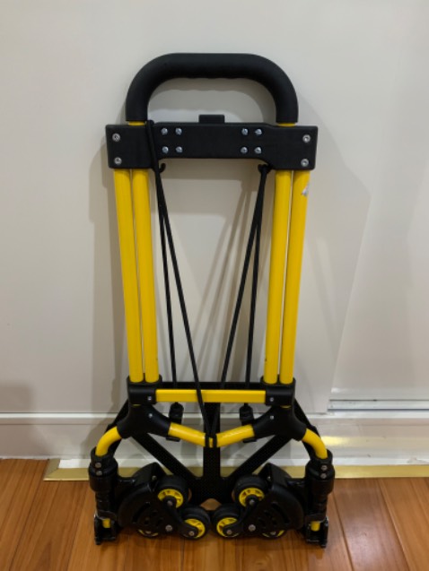 quá sức là hài lòng với sản phẩm này của Stanley.
Chất lượng hoàn thiện rất cao ở mọi chi tiết. Bánh xe êm, mượt mà. quá sức là hài lòng với sản phẩm này của Stanley.
Chất lượng hoàn thiện rất cao ở mọi chi tiết. Bánh xe êm, mượt mà.