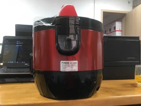 Hàng giao nhanh. Đóng gói cẩn thận chắc chắn. Sản phẩm đẹp rất ưng ý. Mới dùng sẽ hơi khó chịu vì các nút bấm điều khiển. Nồi mới nên mùi hơi khó chịu... Nhưng đáng tiền