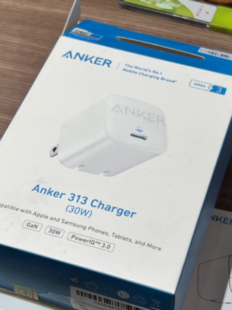 Sạc nhanh, tương thích iPad, iPhone. Sạc nhanh hơn củ của Apple. Sạc nhanh, tương thích iPad, iPhone. Sạc nhanh hơn củ của Apple.