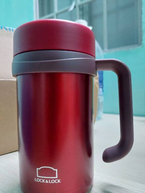 Cảm ơn Tiki. Đặt 17h chiều, sáng hôm sau 9h đã nhận được sản phẩm ưng cái bụng hết sức. Bình giữ nhiệt tốt, đúng với tiêu chí đang tìm ạ