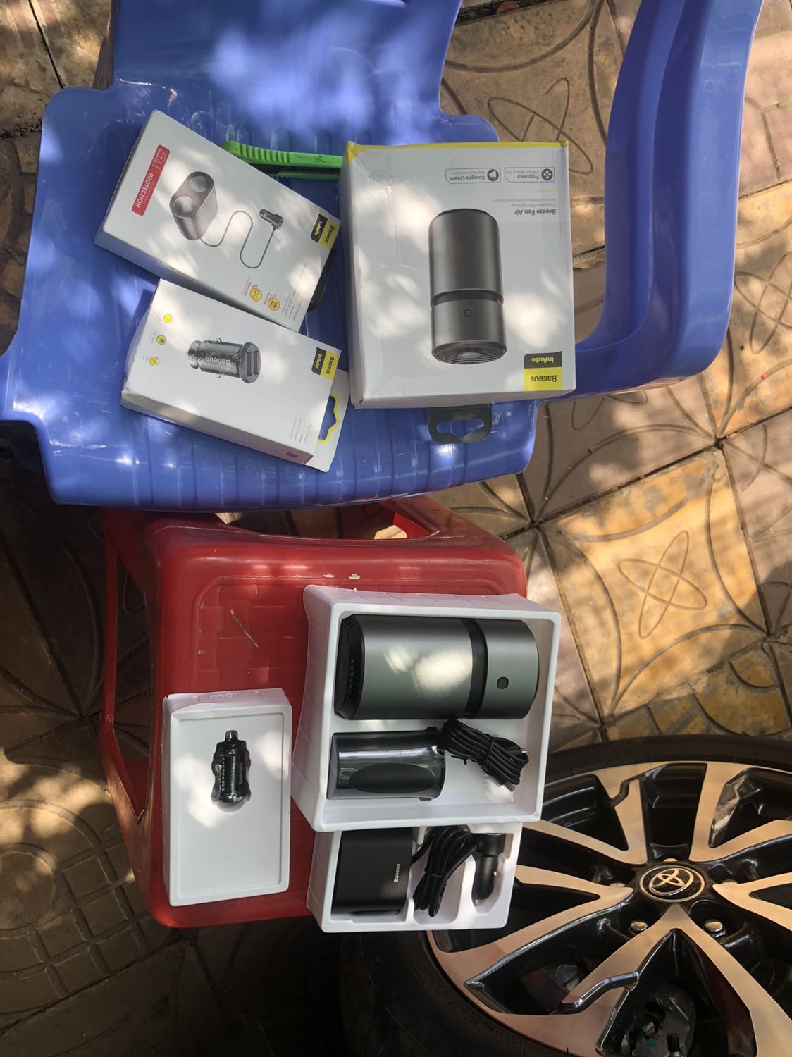 Hàng chất lượng, ổn đẹp chưa sử dụng nên tạm cho 4* do phí ship cao nhưng do covid  hay sao vận chuyển bằng xe “rùa” hay đi bộ k biết mà đặt cả tuần mới có hàng.