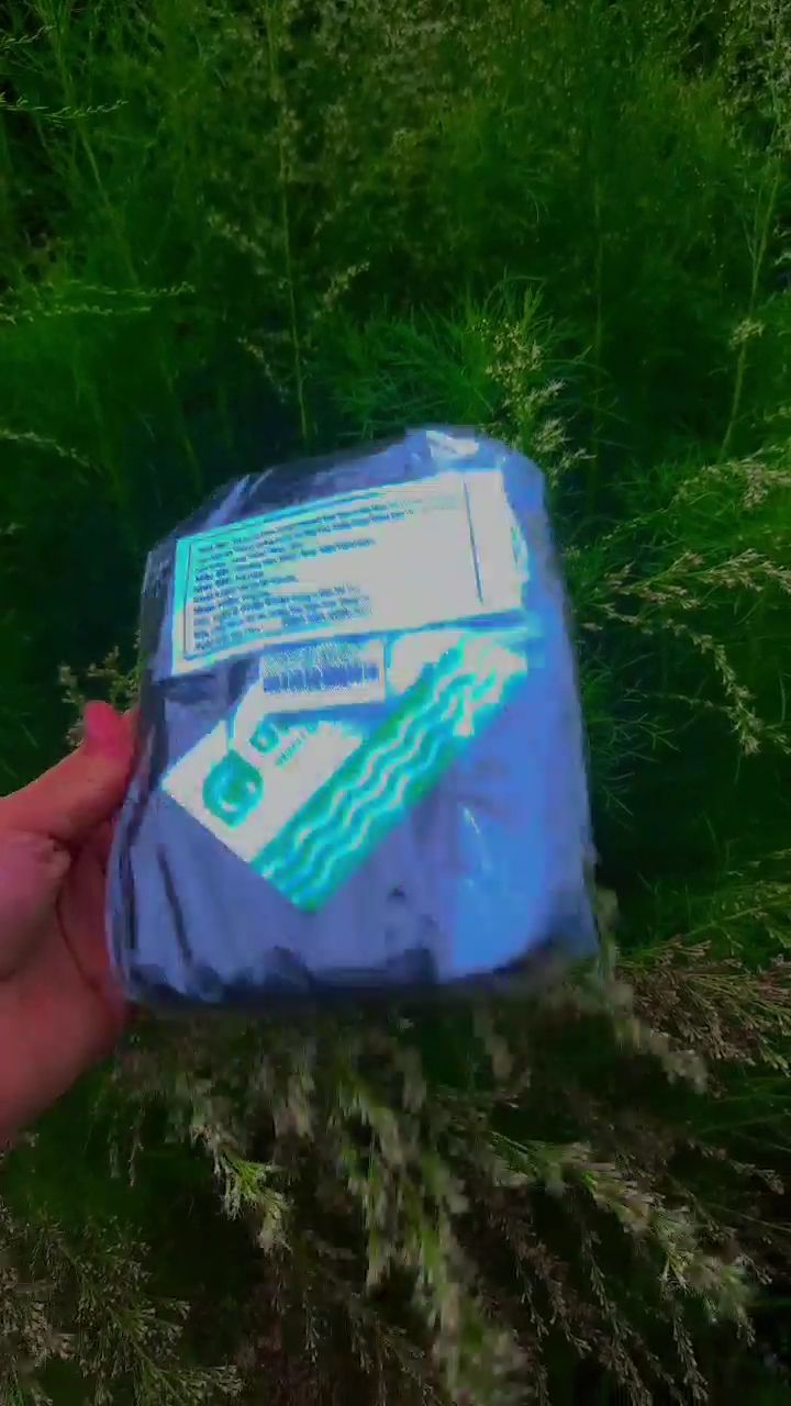 Omggg túi thấy cưng lắm ạ đựng các vật dụng nhỏ nhặt rất tiện luôn. Điểm cộng cho shop là khi " đập hộp " thì rất là thơm luôn nha  mùi rất dễ chịu thơn ơi là thơm luôn á . Rất là ưng ý luôn . Sẽ tiếp tục ủng hộ shop nữa. Đây là lần thứ 6 mình ủng rồi đó ạ mà lần nào mình cũng ưng quá trời khen đáo khen để luôn đó ạ. ❤❤❤