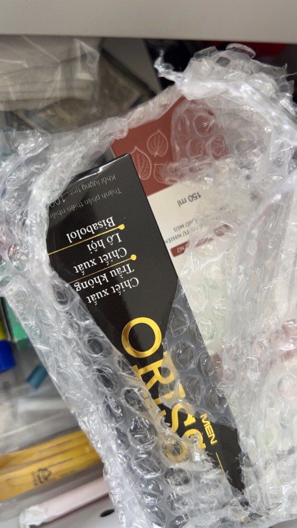 Trước giờ toàn dùng lifebuoy mà không biết vùng kín cũng cần vệ sinh kĩ càng với độ pH phù hợp với làn da rồi tìm hiểu và mua em này