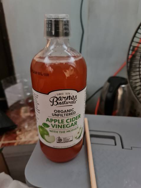 Đóng gói chỉnh chu, giao hàng nhanh đúng dự kiến. Sản phẩm đựng trong chai nhựa mình không thích lắm còn giấm táo thì phải sử dụng lâu dài mới nhận xét toàn diện được