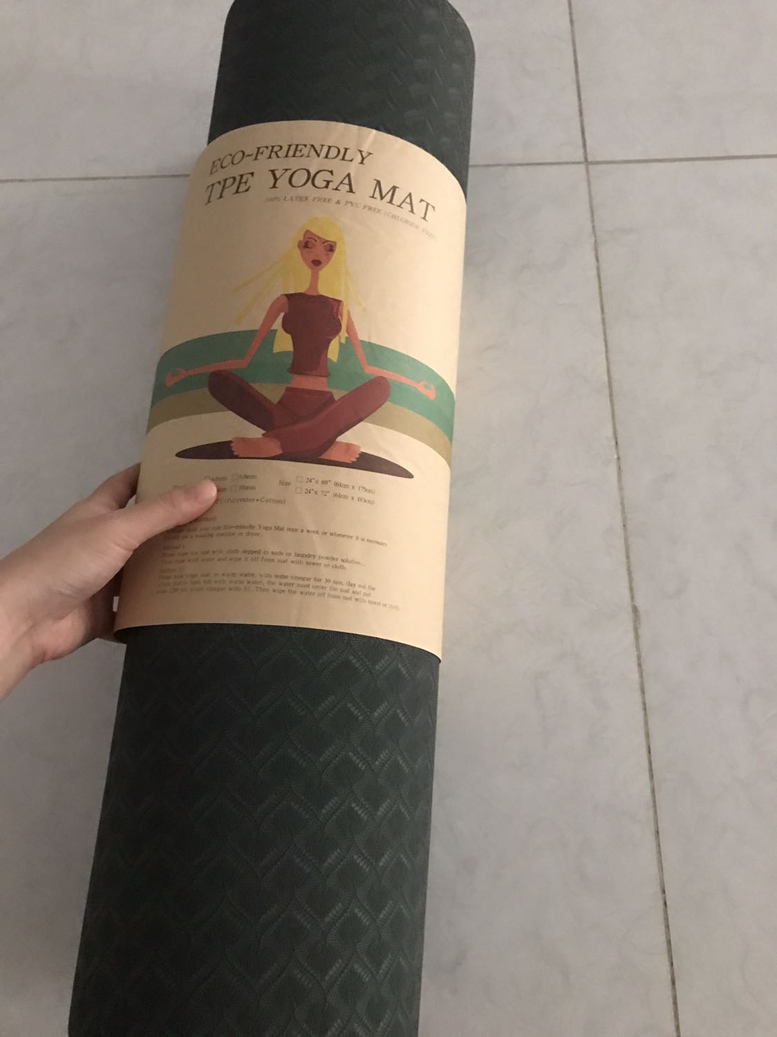 Đã nhận được nhưng rất lâu, mua từ 11/08 đến 20/10 mới nhận dc. Mình đặt xanh lá nhạt giao màu xanh đen. Chất lượng cũng tạm.