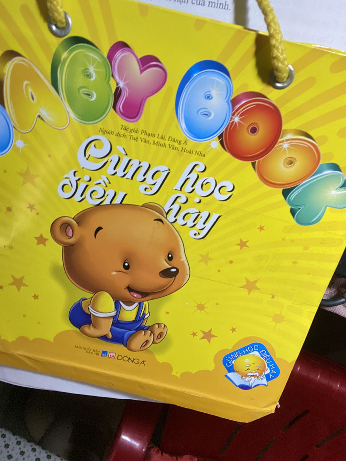 Sách cưng. Giao hàng nhanh. Nhân viên giao hàng nhiệt tình. Sách chỉ vài trang thôi. Hình ảnh vui nhộn bắt mắt, rất thú vị