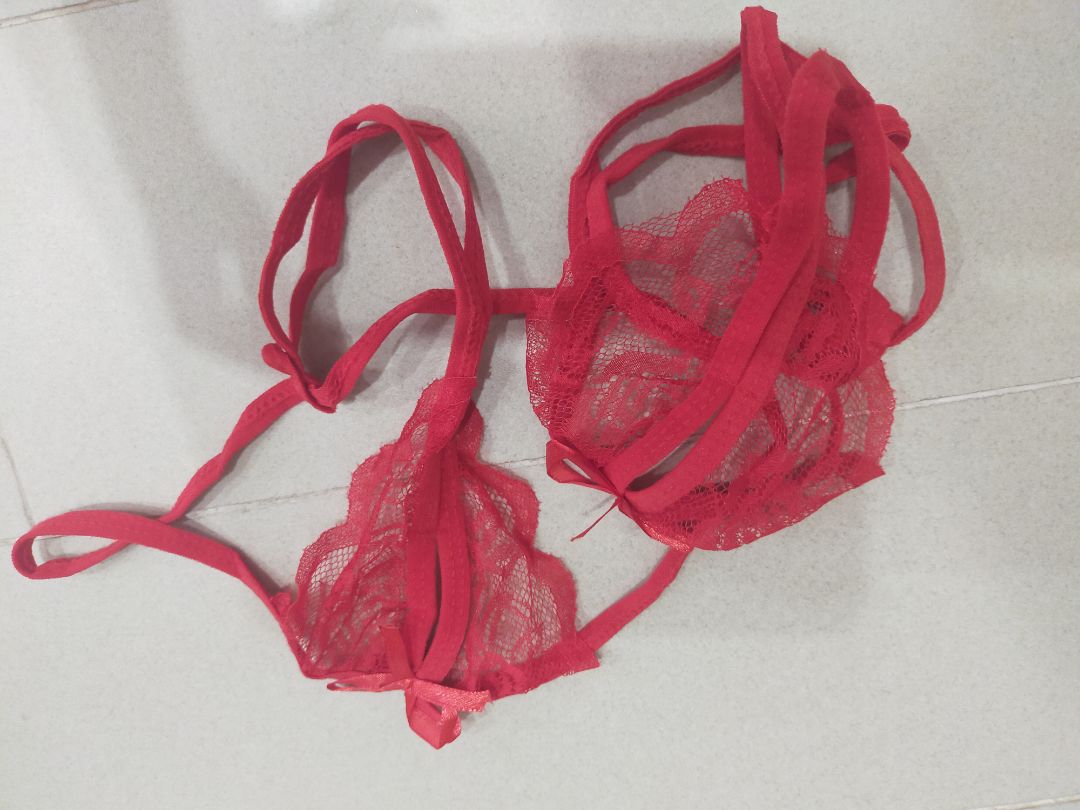 mua bộ này mà gửi 2 quần chip