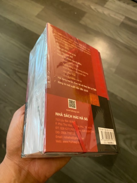 Ship rất nhanh, sách đến tay ko móp méo chút nào, rất hài lòng.