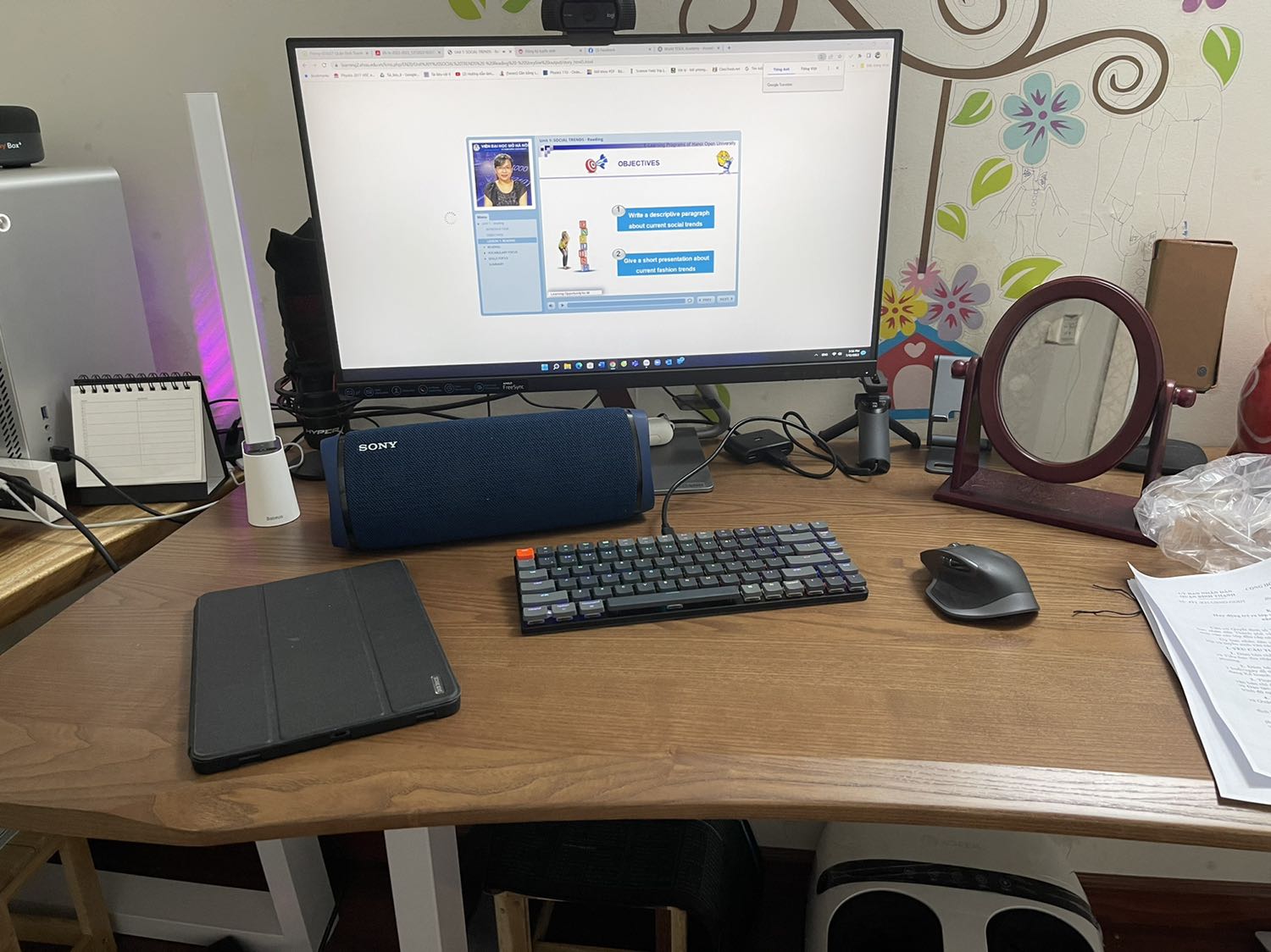 Bàn đẹp chắc chắn. Vote 5 sao