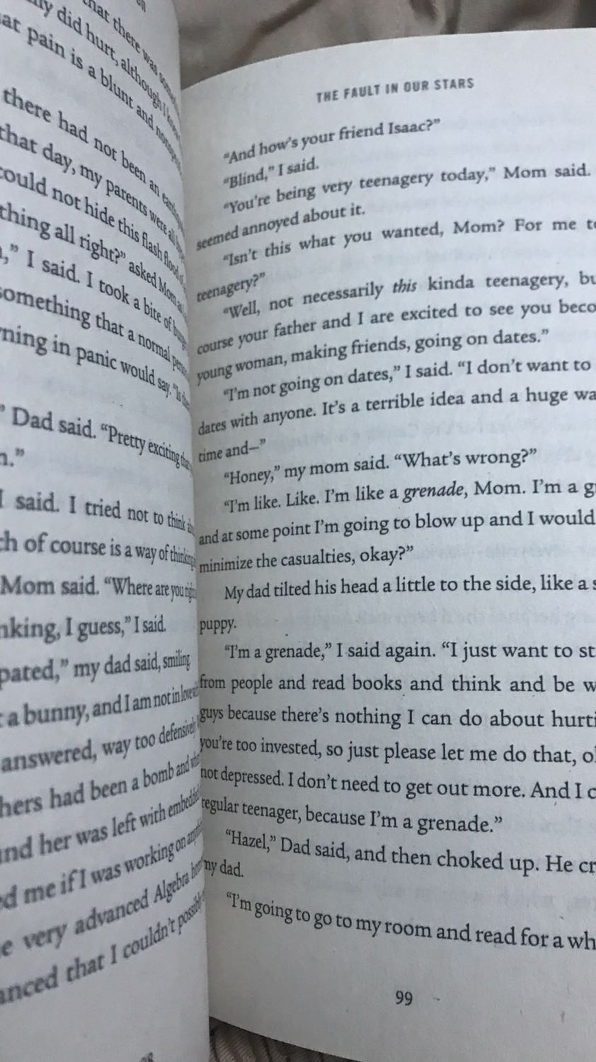 Sách cũ, bụi, đóng gói kĩ nhưng với giá này thì thôi chịu, hơi buồn chút, mng cân nhắc khi mua nha vì nó gần như là sách cũ rồi, tin vào tiki lắm mới đặt mua á, mà mng lúc mua nhớ cẩn thận ghi kĩ địa chỉ đề ko bị giao lộn như mình nha, shipper giao lộn hàng cho người khác may mà bạn ấy không mở ra chứ ko là đi toi 2 quyển sách của mình rùi, anh shipper có xin lỗi và mang trả cho mình, nhưng kĩ vẫn hơn nha mng